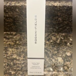 Rodan + Fields Contour Neck Treatment - NEW IN BOX